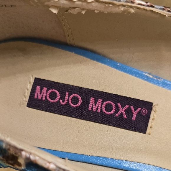 Mojo Moxy Turquoise Floral Embellished Heels - Picture 2 of 14